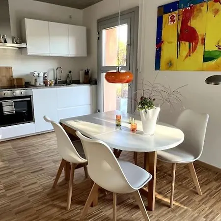 Loft Apartment *